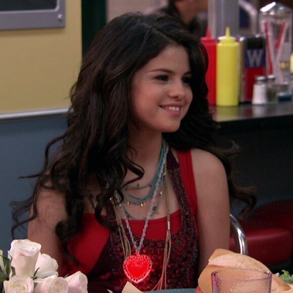 Free People Floral Vines Beaded Halter Tunic ASO Alex Russo - Picture 9 of 10